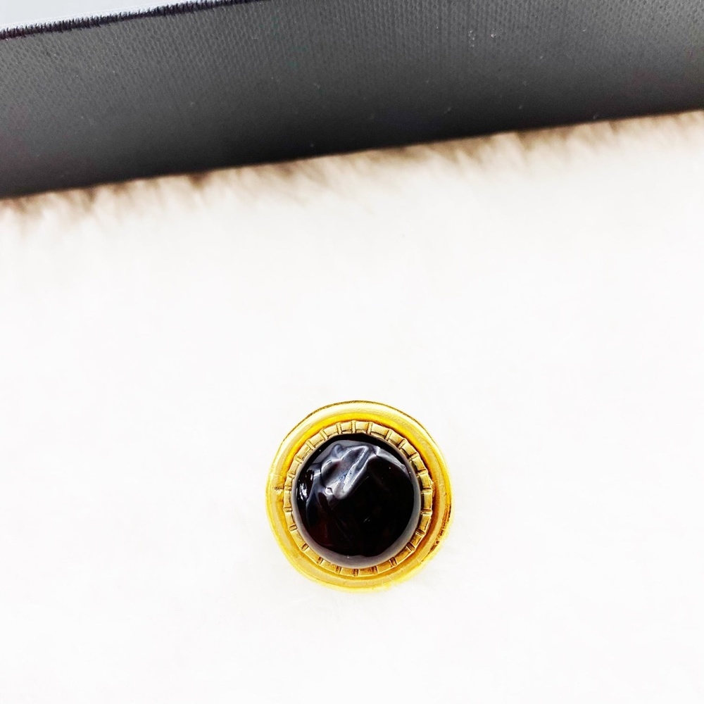 Chanel single earring - Picture 5 of 9